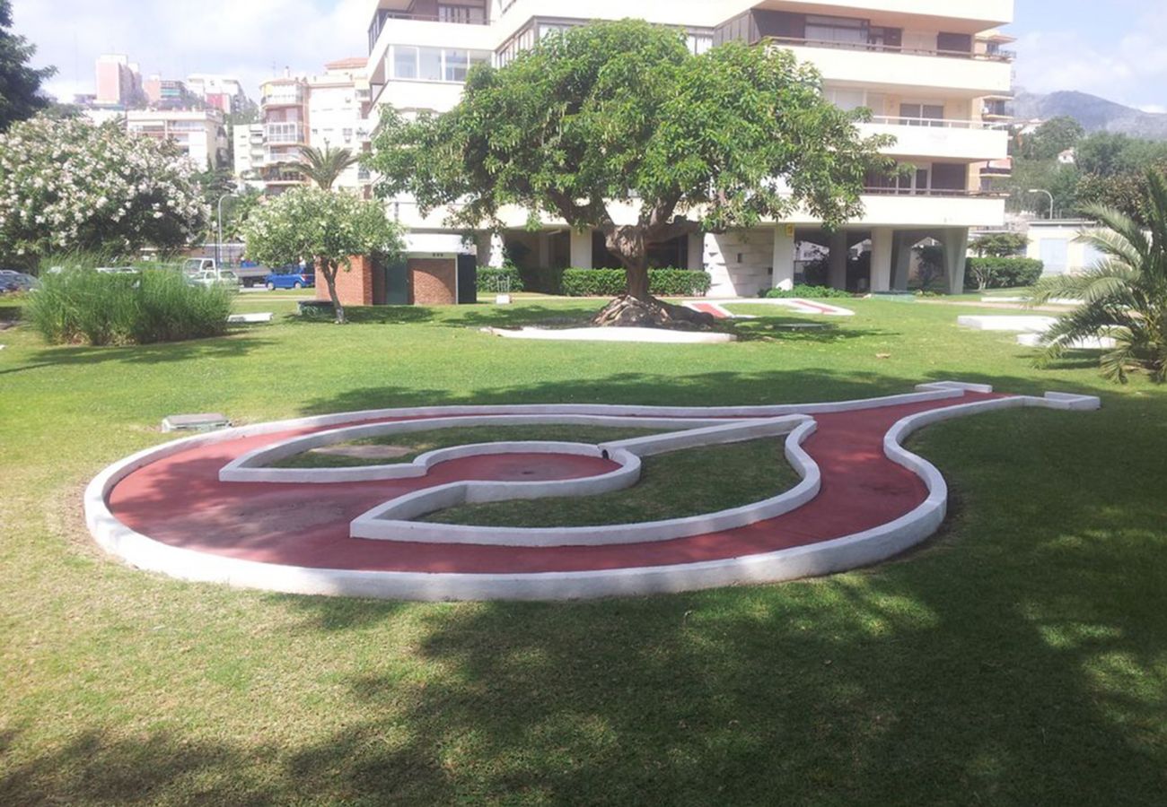 minigolf Apartamento en Torremolinos - playamar 7D 2 habitaciones