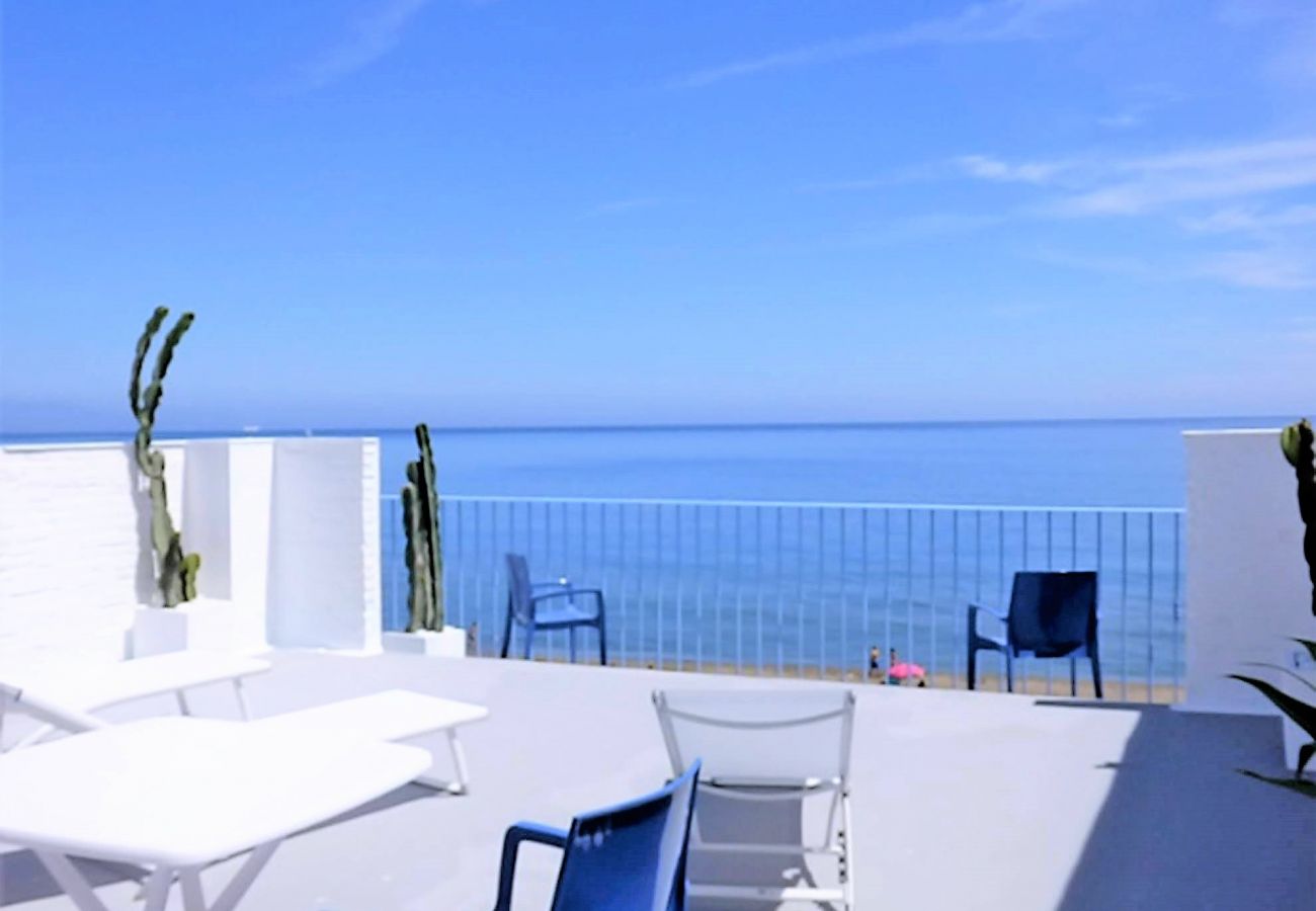 Shared terrace for the building with hammocks, chairs and tables Apartment in Torremolinos - Bleu Mare 2 C2 apartment