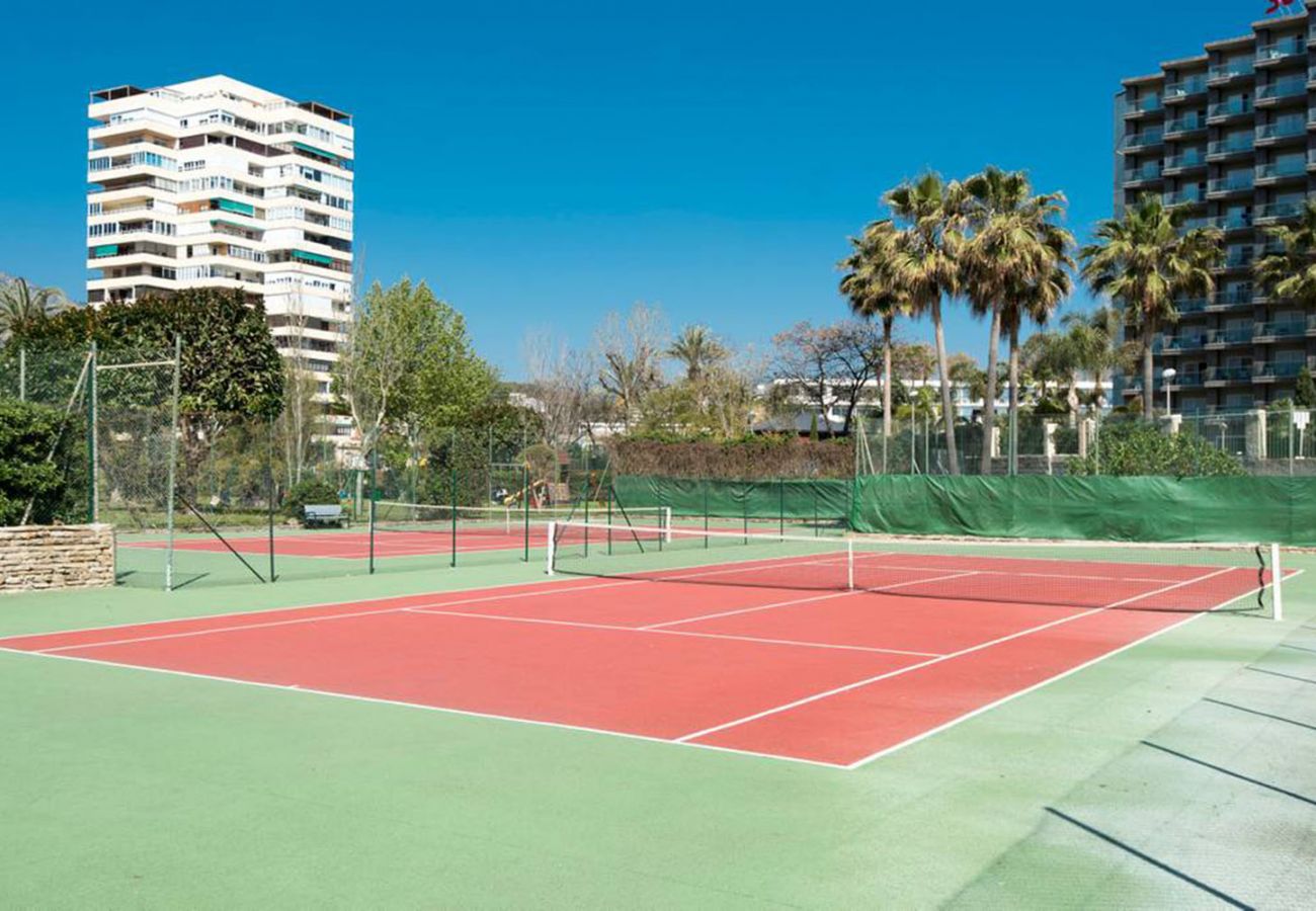 tenis Apartment in Torremolinos - playamar 7D 2 habitaciones